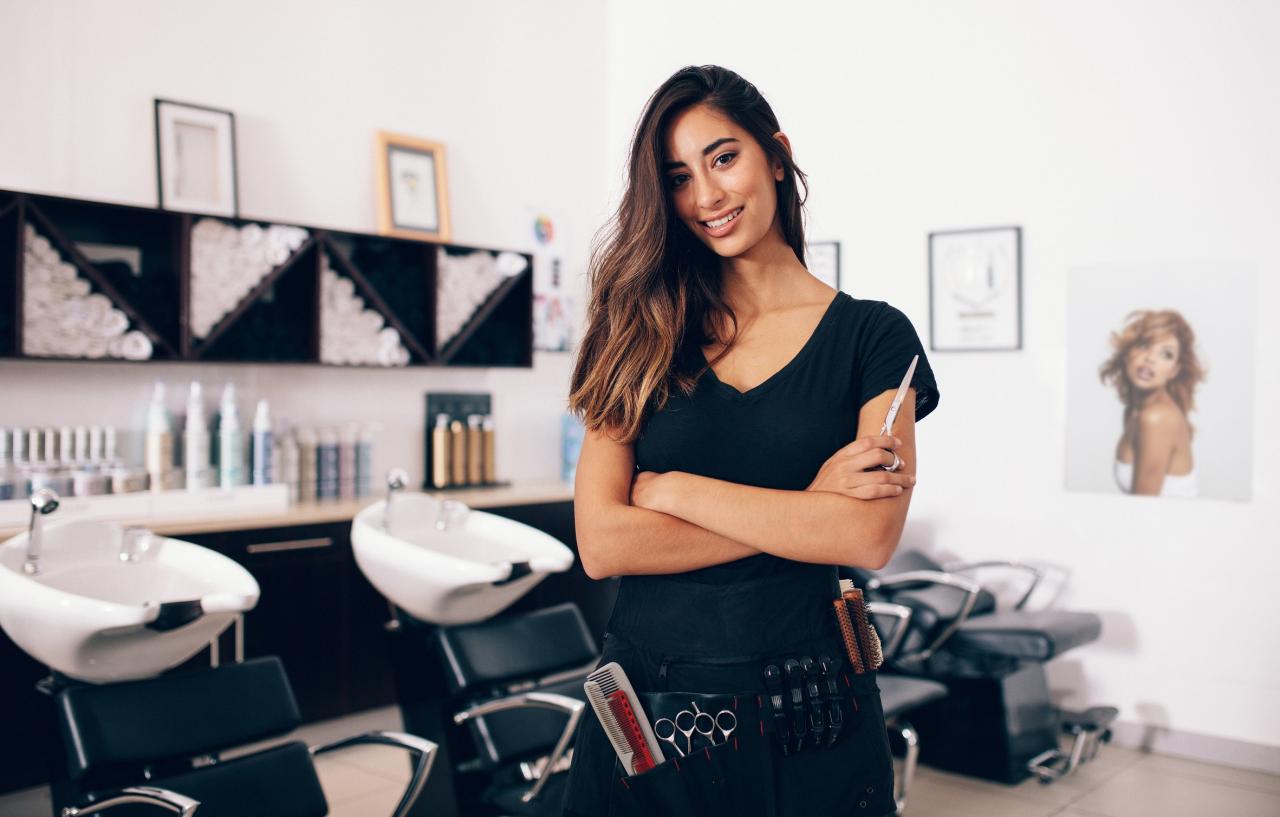 An efficient working space for each salon professional is