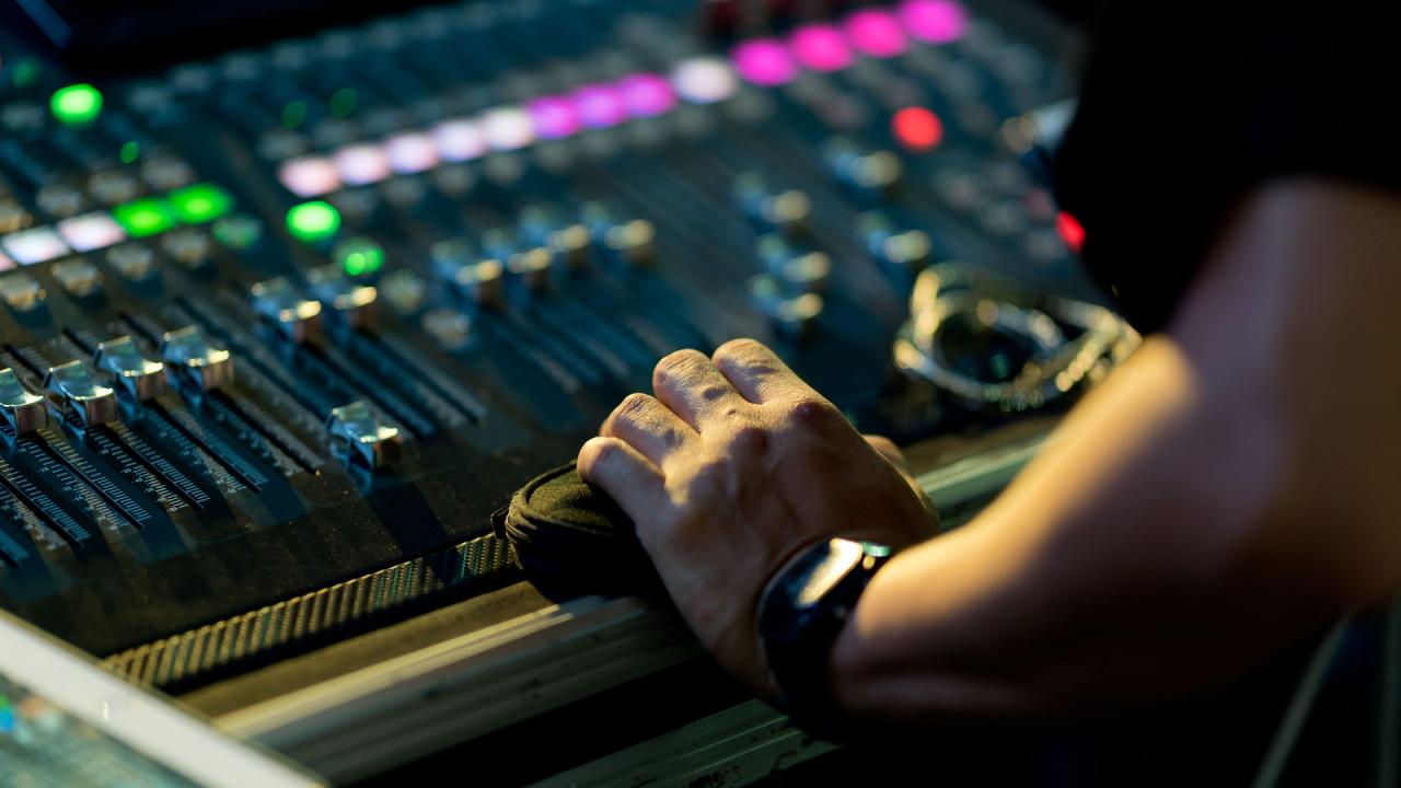 How to get an audio engineering job